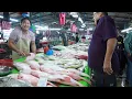 Lagu PETANG INI BANYAK IKAN SEGAR DIJUAL DI PASAR BASAH JAMBATAN SG.SEBIEW GUYS.