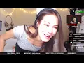 Indiefoxx Flashes on Stream