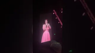 شيرين عبد الوهاب   منك لله   حفلة دبي        دندنها