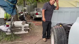 Donde colocar un tanque de gasolina después de cortar una camioneta