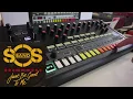 Lagu Marco programmiert bekannte Hip Hop und Electro-Funk-Beats auf der Behringer RD-8 nach.
