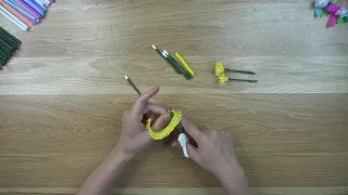 Let's recycle plastic straws together to make these beautiful yellow daisies!