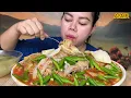 Download Lagu Pedas Perih Nyelekit Mie ayam pangsit goreng pake bakso ceker ayam ASMR