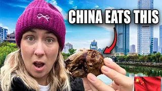 成都疯狂美食之旅：你敢尝试吗？