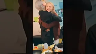 Hyunlix Their Sweet Hugs 