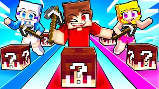 Playing a TECHY LUCKY BLOCK RACE in Minecraft...