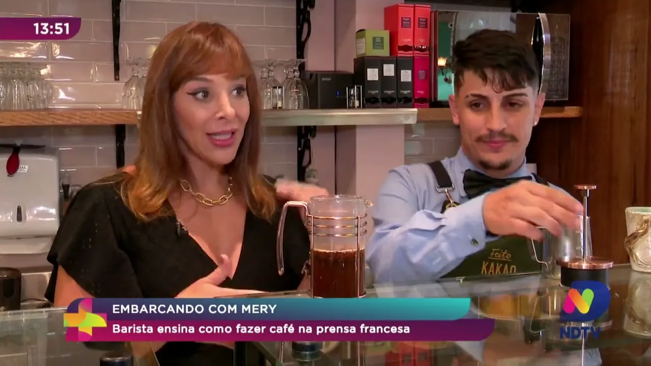 Embarcando Com Mery: barista ensina a fazer café na prensa francesa