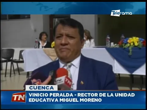 Estudiantes de tercero de bachillerato juraron a la bandera nacional