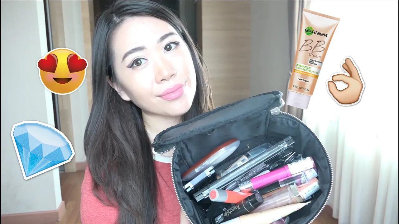 BAGUSAN Y.O.U BB CREAM ATAU WARDAH LIGHTENING LIQUID FOUNDATION? | Base Makeup Favoritku. 