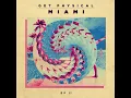 Borrowed Identity & Mechanical Soul Brother - La Belle En Vous