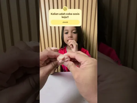 Makan sosis keju