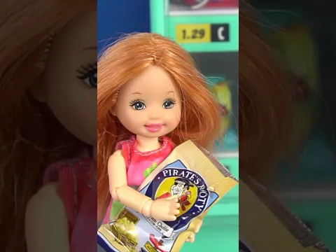 Barbie Dolls use Mini Verse Vending Machine