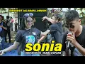 Download Lagu GADIS LOMBOK MENIKMATI LANTUNAN MERDU RIAN MODJOE NYANYI SONIA VERSI DANGDUT JALANAN IRAMA DOPANG
