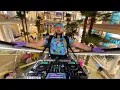 Download Lagu DJ goes SPRINTING through MALL...