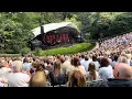 Download Lagu Guus Meeuwis zingt Per Spoor (Kedeng Kedeng) live @ Caprera Bloemendaal 2025