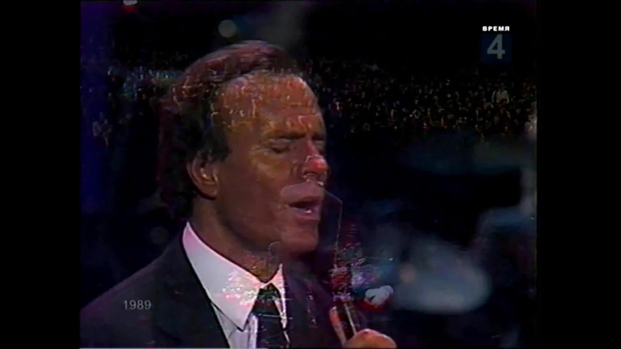 Julio Iglesias - Guantanamera (Final) [Live in Moscow, 1989] (HD)