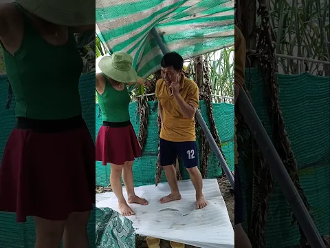 Anh chàng mai mắn và hình nộm