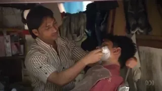 Kevin McCloud Slumming It 2010 Ep1 