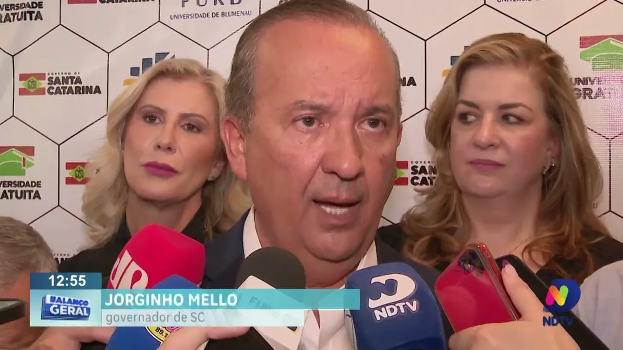 Governador Jorginho Mello fala sobre situação do Complexo Esportivo do Sesi