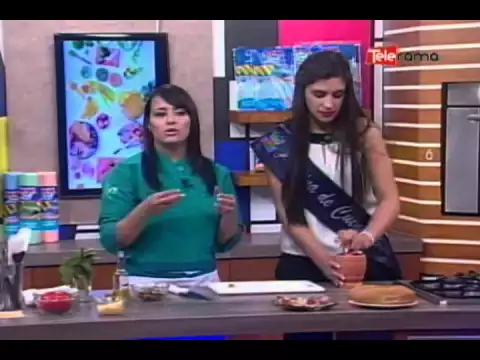 Sánduche de jamón y pesto