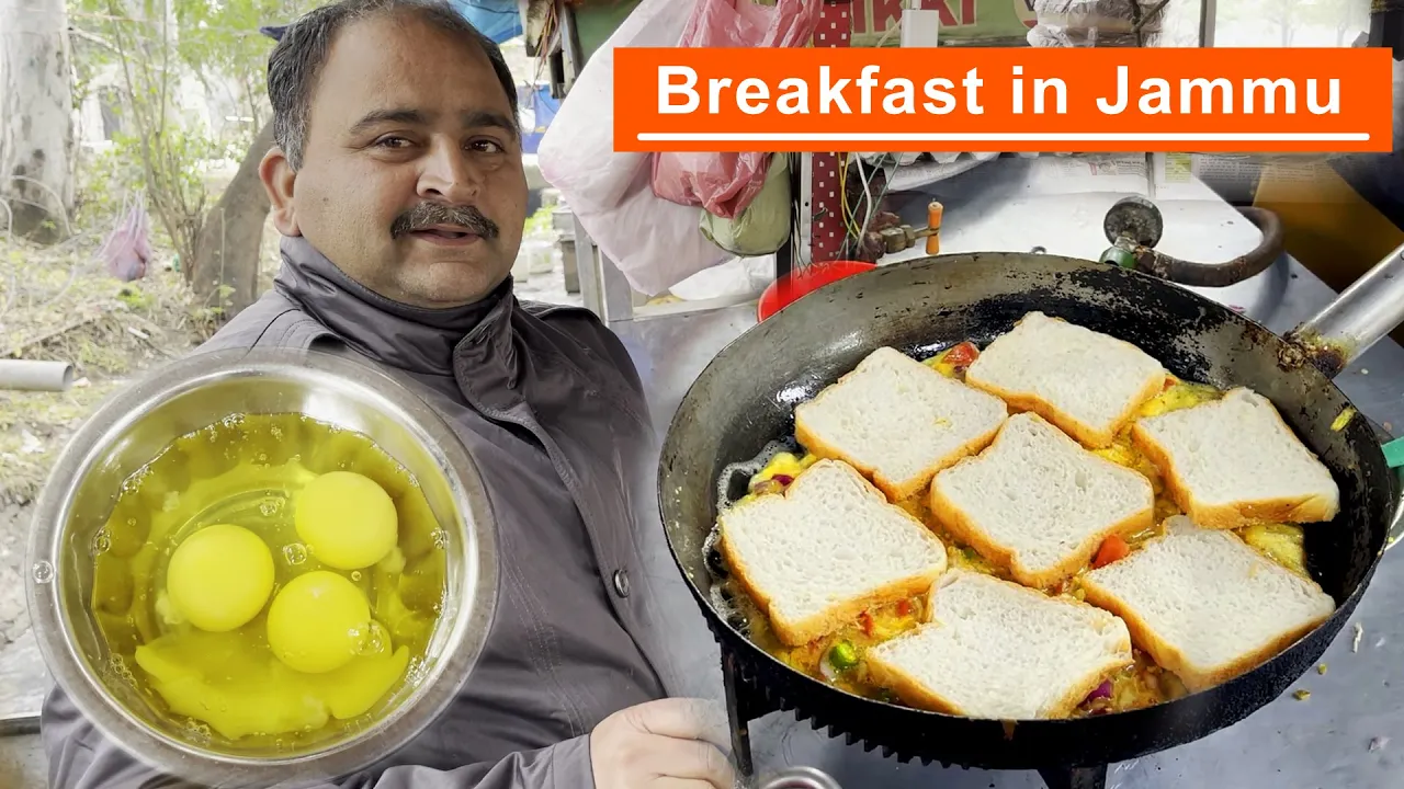 Healthy Breakfast at Jammu Rs.100 Only   Chicken Omelette by Uncle ji   Jammu Street Food