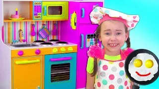 Download Alice Pretend Princess \u0026 playing in Restaurant with Kitchen Toys MP3