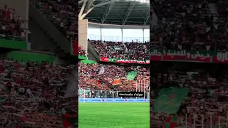 جمهور كبير و في راسو قاعدة كاين إثنين مولودية و الوالدة 