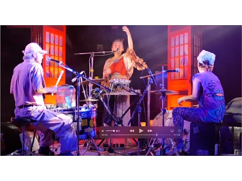 フレンドリーなプロフェッショナルカメラマンが一眼レフで2台でARTに撮影します◎