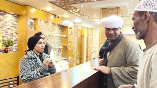 الحاج الضوى وعبدالناصر رايحين يتفقوا على فستان العروسه شوف إلى حصل معاهم ضحك السنين 