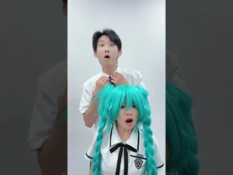 公主刷牙睡着了