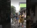 Orang gendut joget setan apa
