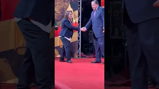 عفاف راضي في ظهور نادر وكيف أصبحت صاحبة اشهر أغاني وطنية أثناء تكريمها في احتفالية العاشر من رمضان 