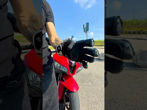 ¿Nos teletransportamos a mi moto?🏍️#bikelife #motorcycle #moto #honda #transition #fyp