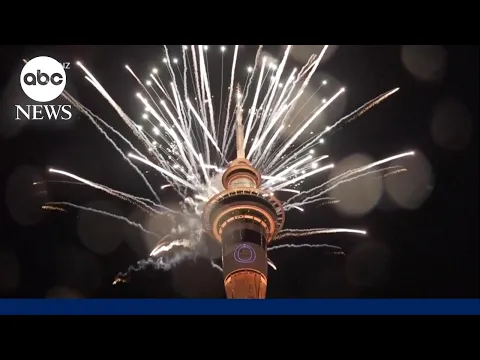 Download MP3 New Year's celebrations underway across the world