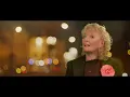 Downtown - The Saw Doctors feat. Petula Clark (Official Video)
