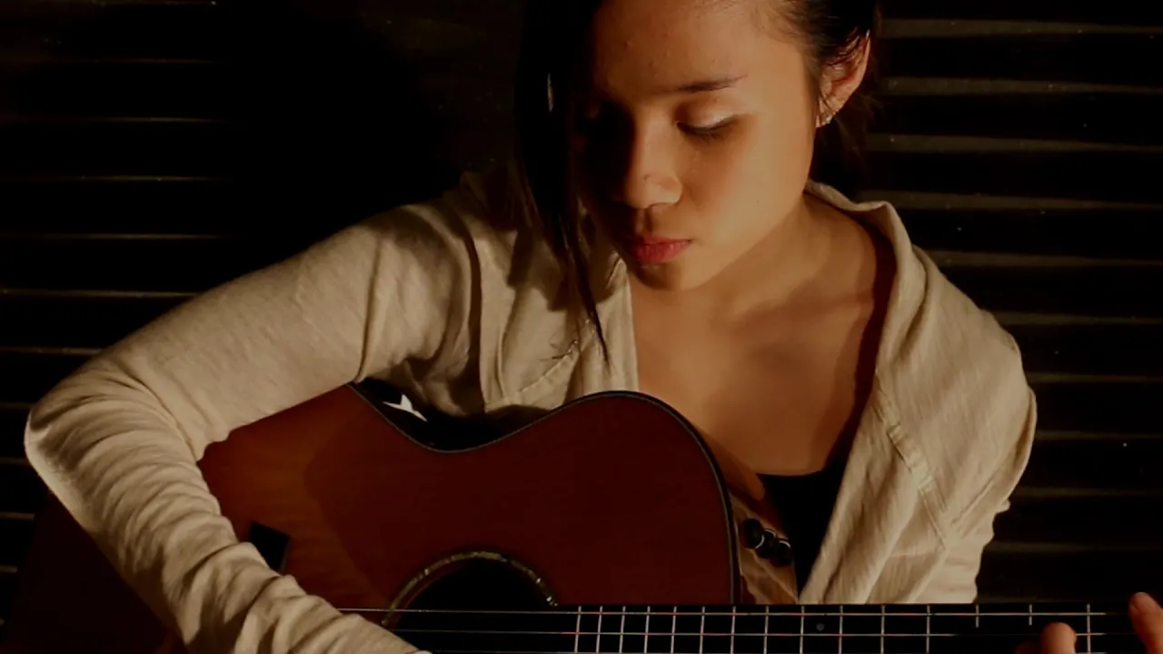 Talking To The Moon (Bruno Mars Cover) - DOMINIQUE