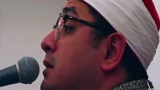  إ ن  ا ف ت ح ن ا ل ك  ف ت ح ا م  ب ين ا  شاهد كيف قرأها الشيخ محمود الشحات أنور    دندنها
