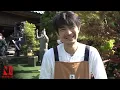 Video di Behind the Scenes With Kenjiro Tsuda | The Ingenuity of the Househusband | Netflix Anime