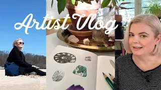 Download Artist Vlog ✵ Life lately: Behind-the-scenes, Spring Vibes and Drawing With Colored Pencils. MP3