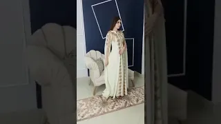 عبايه استقبال صباحيه اوف وايت في مكتب الغالي فرع مول صيدناوي  عبايه استقبال صباحيه اوف وايت في مكتب الغالي فرع مول صيدناوي