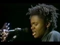 Download Lagu Tracy Chapman - Fast Car - 12/4/1988 - Oakland Coliseum Arena (Official)