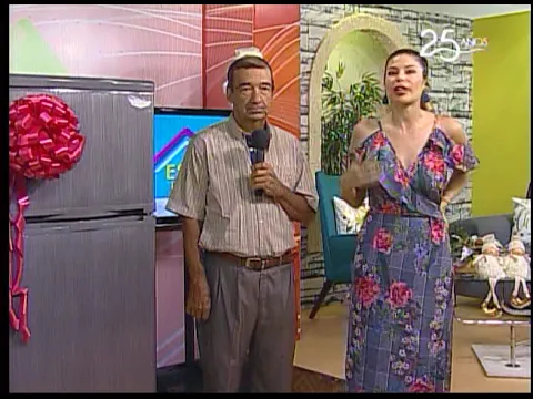 Telerama premia a ganadores de refrigeradoras de Noviembre