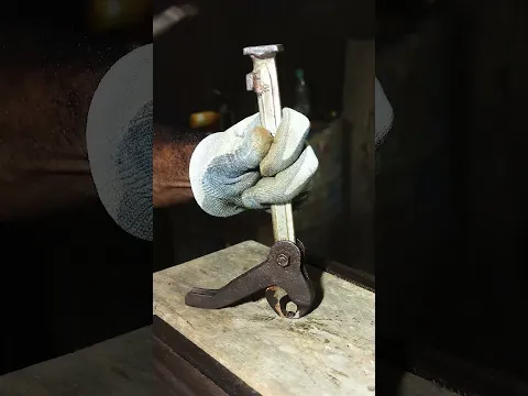 Made a Custom Tool to Pull Out a Deeply Countersunk Nail with a Hammer! 🛠️🔨