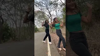 dancing Girl beautiful bouncing boobs