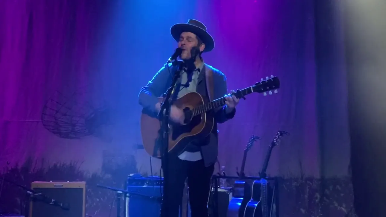 San Luis - Gregory Alan Isakov - Albuquerque San Luis - Gregory Alan Isakov - Albuquerque