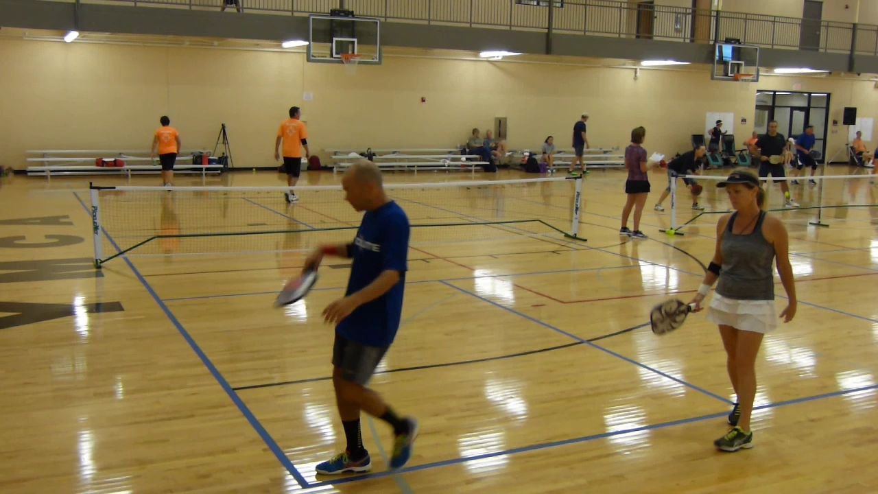 Mexico Spooktacular Pickleball.  OMX. 1/4 Finals (Partial) Lincoln/Geenen vs Thompson/Ganey