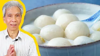 Download 🤤  Dad's CHEWY Sesame Tangyuan! (Sweet Glutinous Rice Balls 甜湯圓) MP3