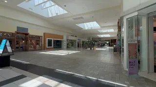Boynton Beach Mall is Dead And Depressing
