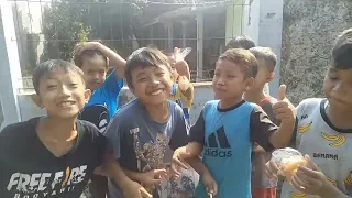 TAHU BULAT DISERBU ANAK ANAK