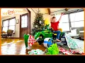 Lagu Christmas cleanup with kids ride on Tractor and water trailer inside. Educational | Kid Crew